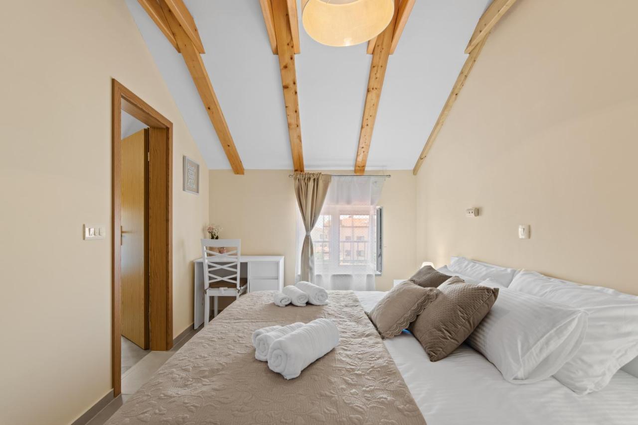 Apartman Zuzic Novigrad  Zewnętrze zdjęcie