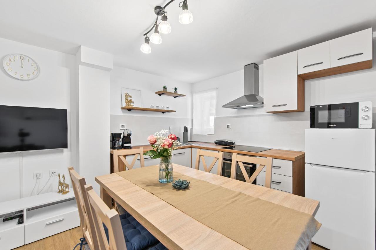 Apartman Zuzic Novigrad  Zewnętrze zdjęcie
