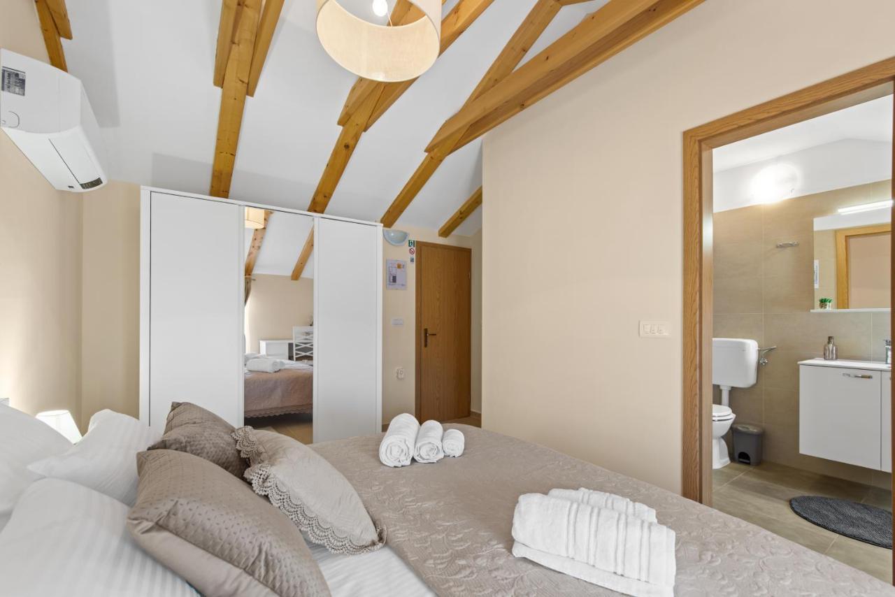 Apartman Zuzic Novigrad  Zewnętrze zdjęcie