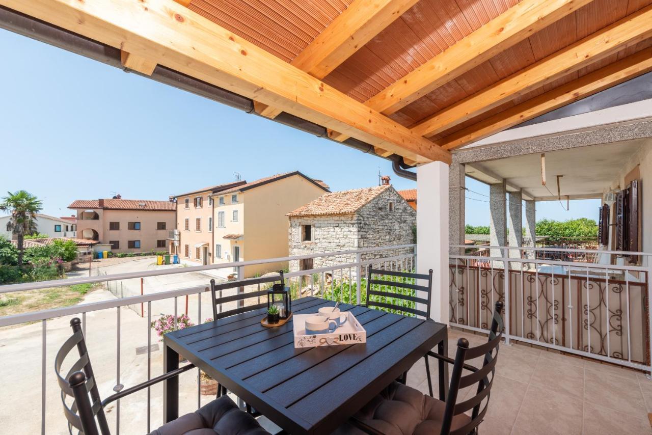 Apartman Zuzic Novigrad  Zewnętrze zdjęcie